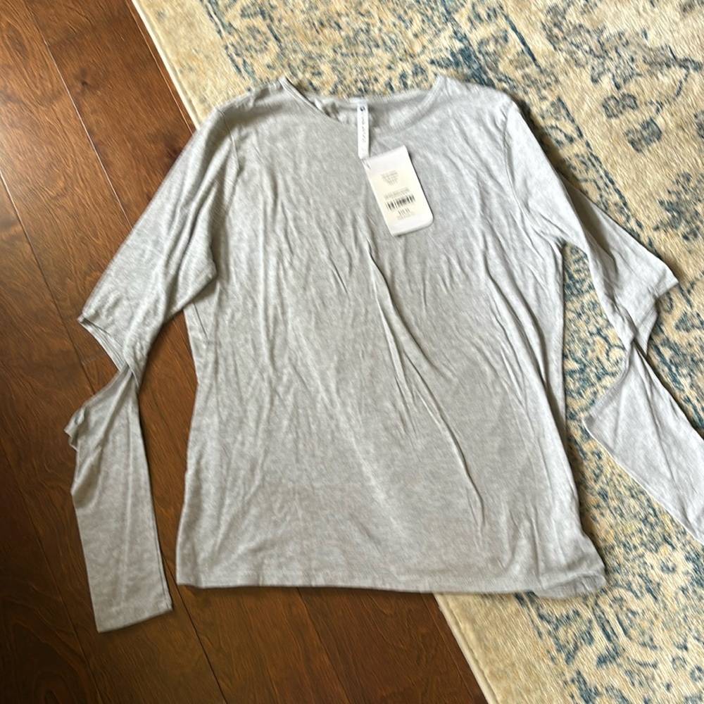 Fabletics, extra large, long sleeve elbow, cut out shirt